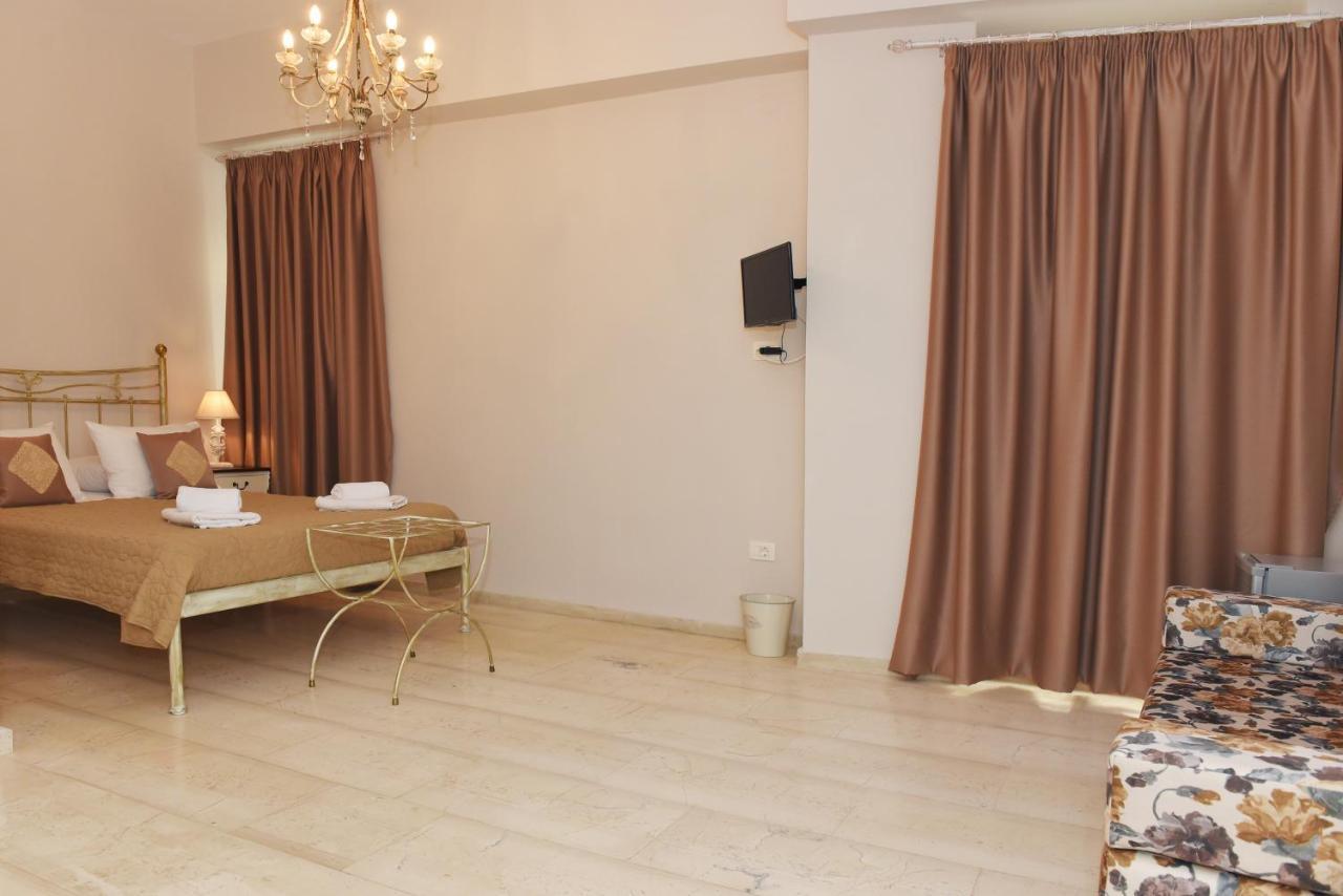 Oisyra Hotel Ermoupoli Bagian luar foto